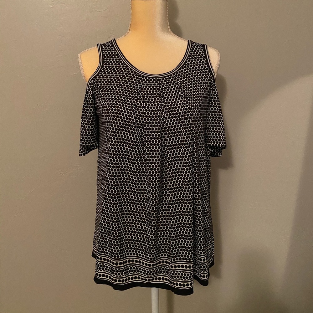 Cold shoulder top